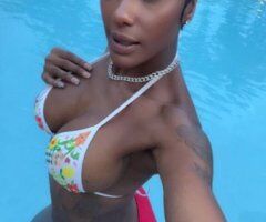 Good morning vibes in Hollywood FL — model/erotic entertainer, massages + protected sex - Image 12