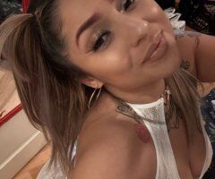 Layla Cakesz — Petite Curvy Discreet Female Escort (H-Town) - Image 2