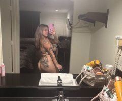 Layla Cakesz — Petite Curvy Discreet Female Escort (H-Town) - Image 9