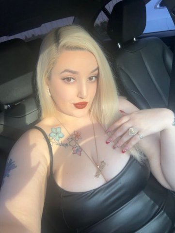 Stacey — Blonde Bombshell Female Escort in Tacoma (Incall/Outcall, No Deposit) - 1
