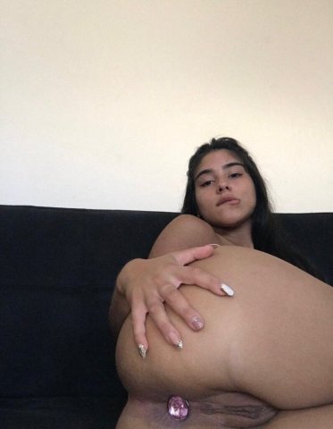 Washington D.C. Latn Girl — 24/7 Adult Services (Español/Papi) - 1