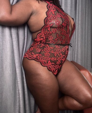 Hyannis Female Escort — erotic shower & body rub sessions (60 min) - 1