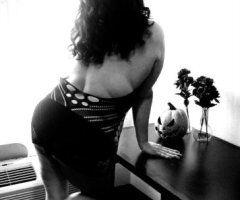Violet Foxglove — Mature GFE & BBFS, pegs, feet & rimming (Bakersfield) - Image 2
