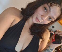 Tacoma Female Escort — car dates only, out-call pickup & drop-off - Image 10