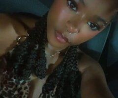 Houston escorts - Petite Chocolate Outcalls & Facetime Content