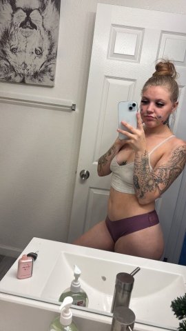 Las Vegas Female Escort — Snowbunny, Outcall/Car Date - 1