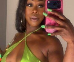 Kansas City escorts - Kansas City Female Escort — Discreet, Smooth Companion Service