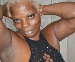Biloxi escorts - Ms. UnForgettable — 52