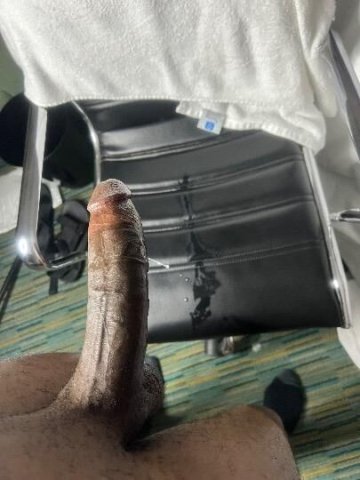 Here to bless women with my third leg! I Sell Dick OUTCALLS - 1