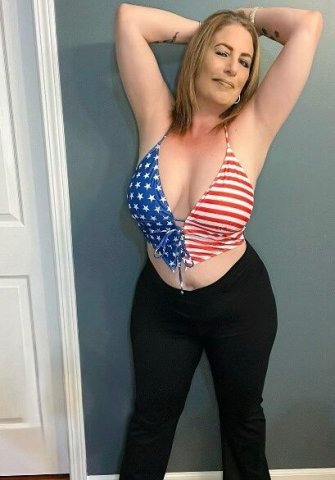 46-Year-Old “Hot Mom” VIP Incall/Outcall Escort (VIP car fun, 69 & oral) - 1