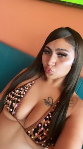 Discreet Orange County Female Escort — Incalls & Outcalls, FaceTime/Duo - 1