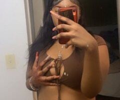 Charlotte escorts - Charlotte NC Freaky GFE Companion (and massages)