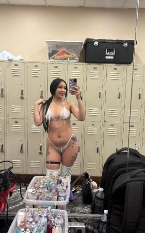 Latina Curvy Escort in Tampa, FL — 1 Hour In/Outcall Services - 1
