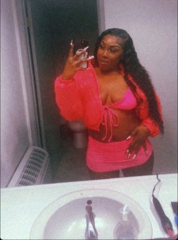 Monterey CA Female Escort for Incall/Outcall Body Massage - 1