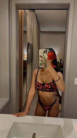 Lanna — Portland Female Escort - 1
