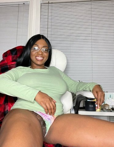 Long Beach Queen—Full Service Incall/Outcall + Car Fun - 1