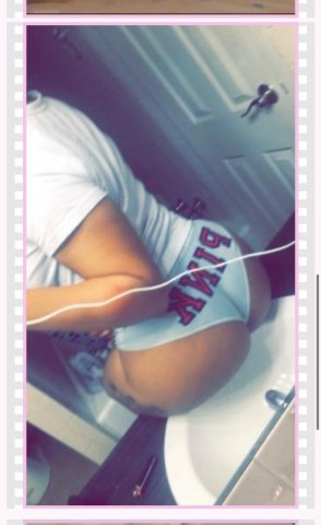Grand Rapids Female Escort — Outcall & Incall (No Bare) - 1