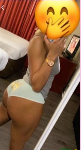 Upscale Gentleman’s Desire — Charleston Nuru, private dances, dinner dates & light screening - 1