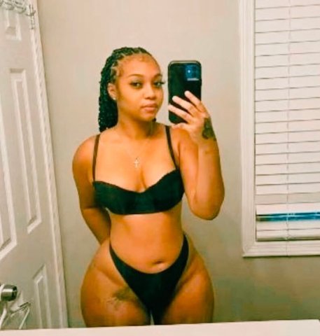 Lansing Female Escort — Independent Full Service (Incall/Outcall/Car Fun) - 1
