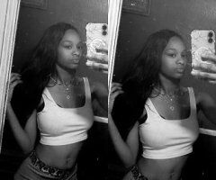 Greensboro escorts - Greensboro NC Female Escort — Poisoned Apple e photo & Kiss of Danger