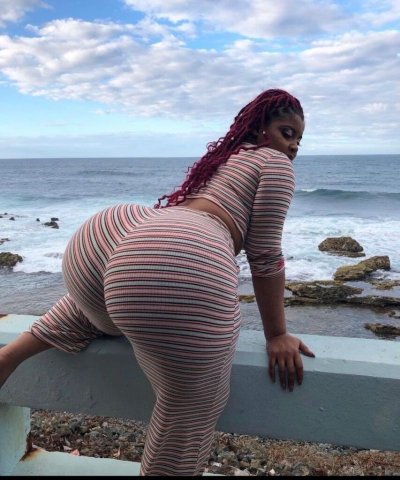 St. Cloud Female Escort — 5'2 curvy short outcalls & incalls - 1
