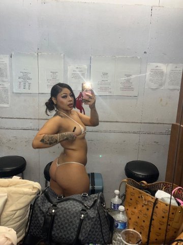 Phoenix Female Escort — Full Service (No Anal), Video Verification - 1