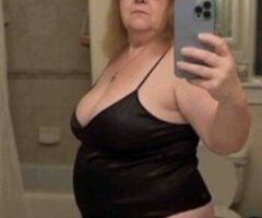 VIP exotic Hot MOM (50) — Oral, 69, Bare & video chats - Image 3