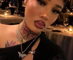 Tacoma escorts - Brunette Female Escort in Spanaway — High-Scroll Skipping