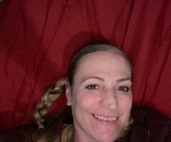 San Fernando Valley escorts - San Fernando Valley Female Escort — S&M, fetish-friendly domination