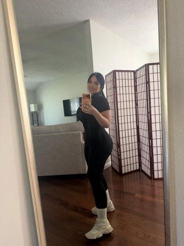 Beaumont TX: Latina caliente y juguetona — con amigo para jugar contigo - 1