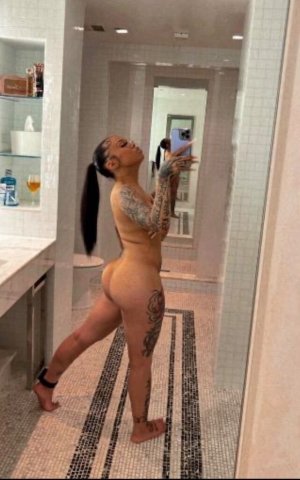 Austin Foreign Doll (23) — Fetish-Friendly Content & FT Shows - 1