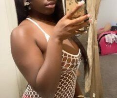 Ventura escorts - Ventura CA Incall/Outcall Female Escort — “Chocolate melts” & throat goat