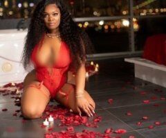 Sexy, kinky & fetish-friendly fun time with a thick Caribbean goddess - Image 2