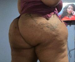 Milwaukee escorts - Milwaukee Female Escort — Thick and Clean