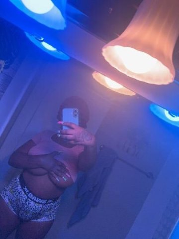 Indianapolis Female Escort — In-call, CarPlay & Virtual FT Deals - 1
