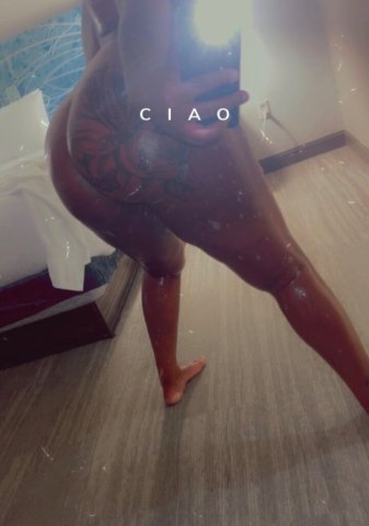 Savannah, GA Female Escort — In-calls & Outcalls - 1