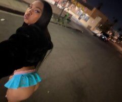 Petite & pretty outcalls with car dates (ask my menu) after midnight - Image 10