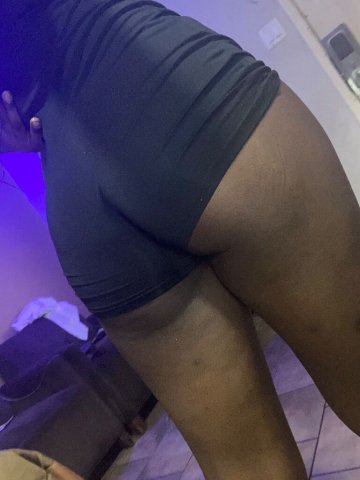 Tucson Female Escort — Slim Petite Curvy Photos & Outcalls - 1