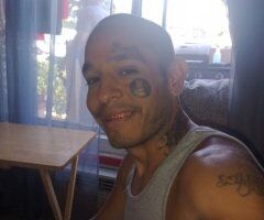San Diego escorts - Hungg Gentleman looking i don't charge $ baby