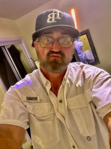 friday morning 8/21at the hard rock cadino now cum see me white columbia shirt on - 1
