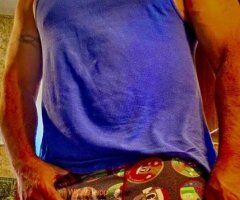 friday morning 8/21at the hard rock cadino now cum see me white columbia shirt on - Image 2
