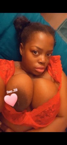 Detroit Female Escort — Sensual sessions with lingerie, toys & aromatherapy - 1