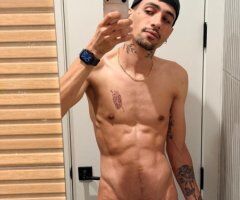 solo por hoy VIERNES Top Uncut Latino XL - Image 2