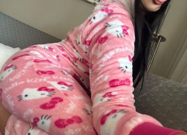 Brockton, MA Female Escort — smooth, discreet adult service (100% real pics) - 1