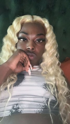 Jacksonville 19-Year-Old Bubble Butt Escort (BJJ/Feet & Custom Video Options) - 1