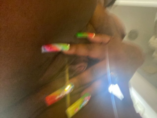 Incall Female Escort in Richmond (FT Shows & Content) - 1