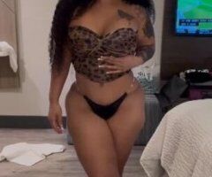 Curvy petite Samoan escort — real & ready - Image 9