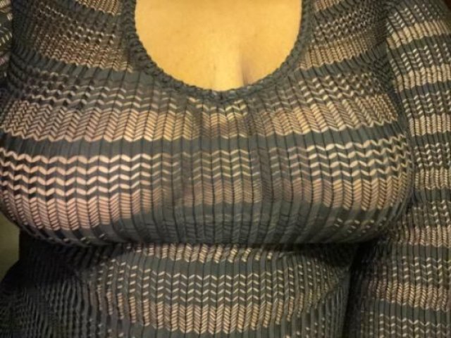 Rockford IL BJ & QV — Throat-focused fun - 1