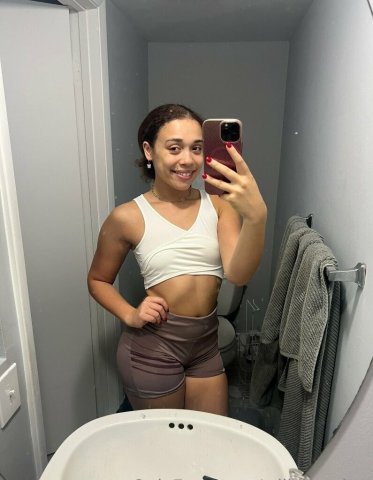 Cedar Rapids Female Escort — Incall & Outcall, Blowjob, BBBJ, Anal & More - 1