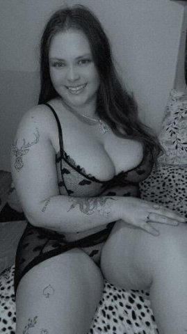 Scarlett (24) — Italian BBW Female Escort for House Calls in Yuma - 1